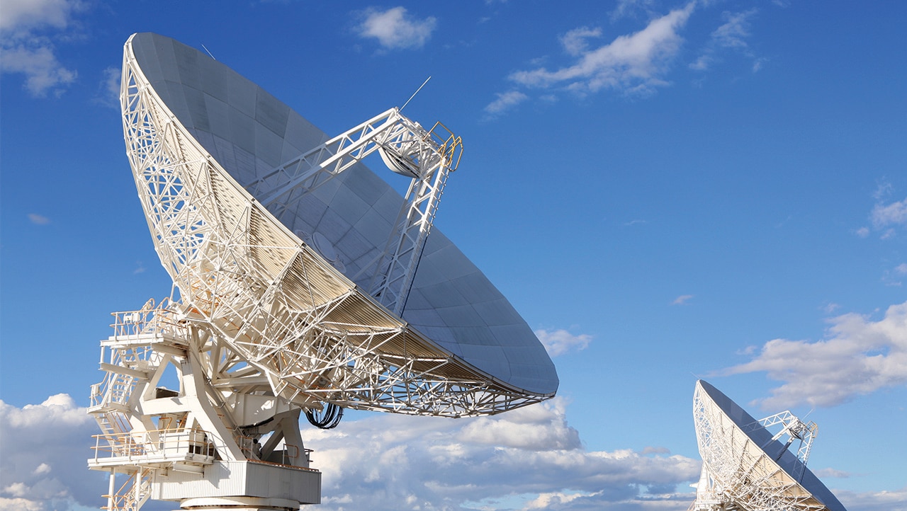 Satellite dish antenna