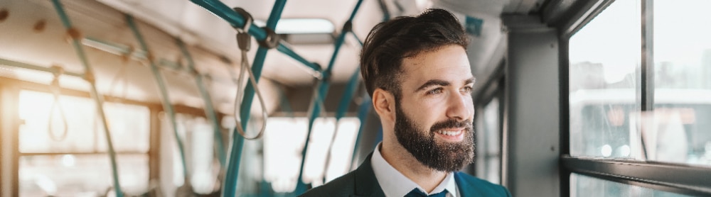 Une personne dans le bus