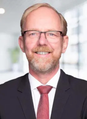 Dr. Stefan vom Brauk, CGI