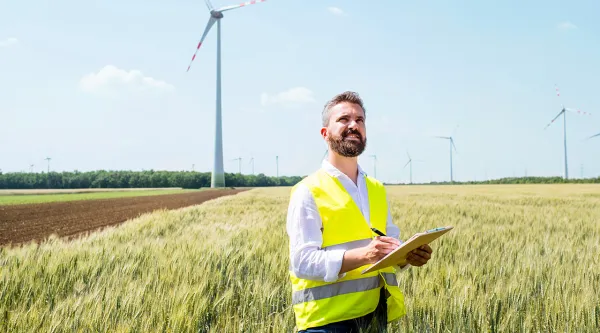 field worker wind tubine
